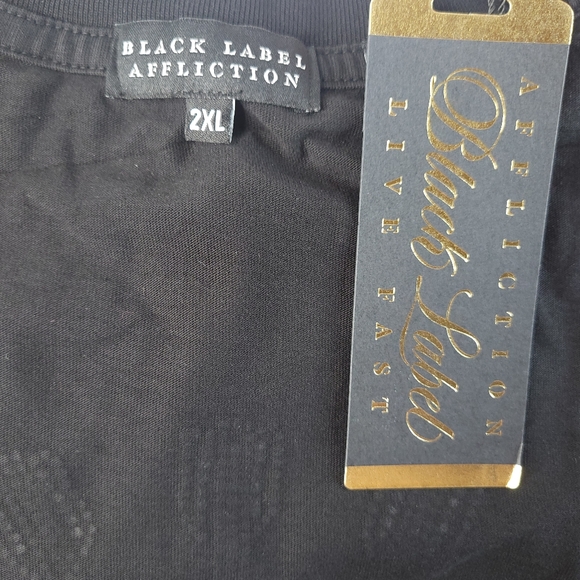 Affliction Men's Black Label Skull Rhinestone T-shirt -Size: Large - NWT - Picture 5 of 13